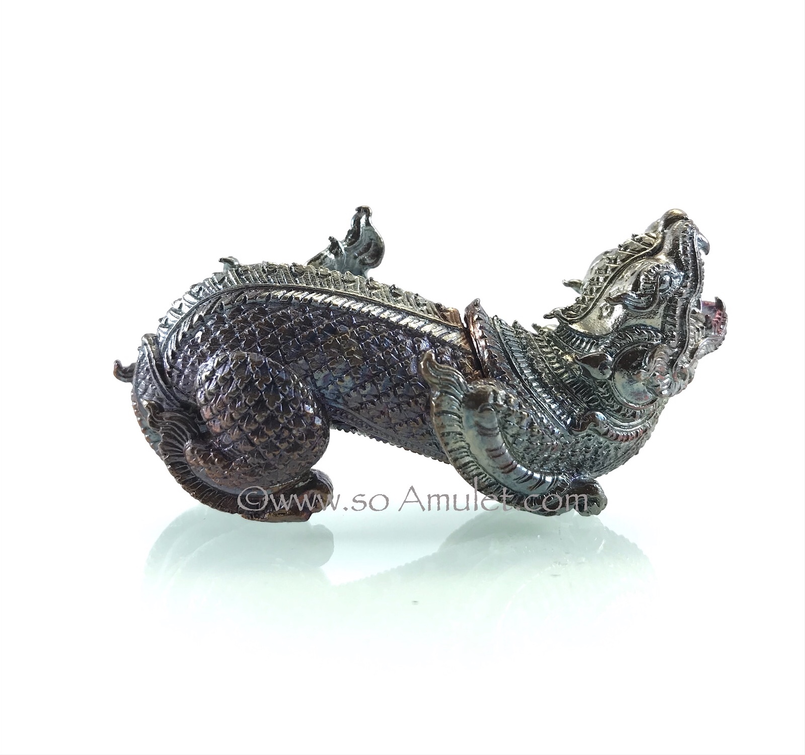 ตะกรุดมหารูด(สิงห์มอม)รุ่น เศรษฐีศรีสมุทร พระอธิการใจ วัดพระยาญาติ จ.สมุทรสาคร ปี 2558 เนื้อ สัมฤทธิ์ ตะกรุดเงิน จำนวนสร้าง 1,168ตัว พร้อมกล่องเดิม