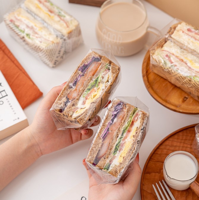 พลาสติกห่อแซนวิช (แพ็ค 100 ชิ้น)