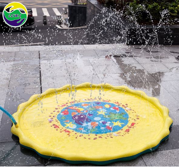 ถาดน้ำพุของเล่นสวนน้ำแสนสนุก