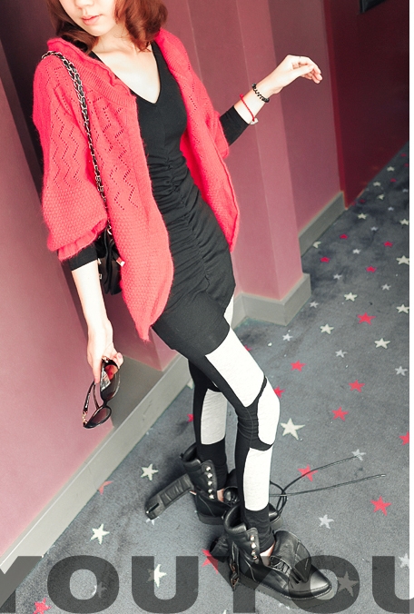 Pre Order - เสื้อกันหนาวแฟชั่นเกาหลี เสื้อคาร์ดิแกน ทรงค้างคาว แขนห้าส่วน สี : สีดำ / สีกากี / สีแดงแตงโม / สีเบจ / สีเขียว / สีเทา / สีแดง