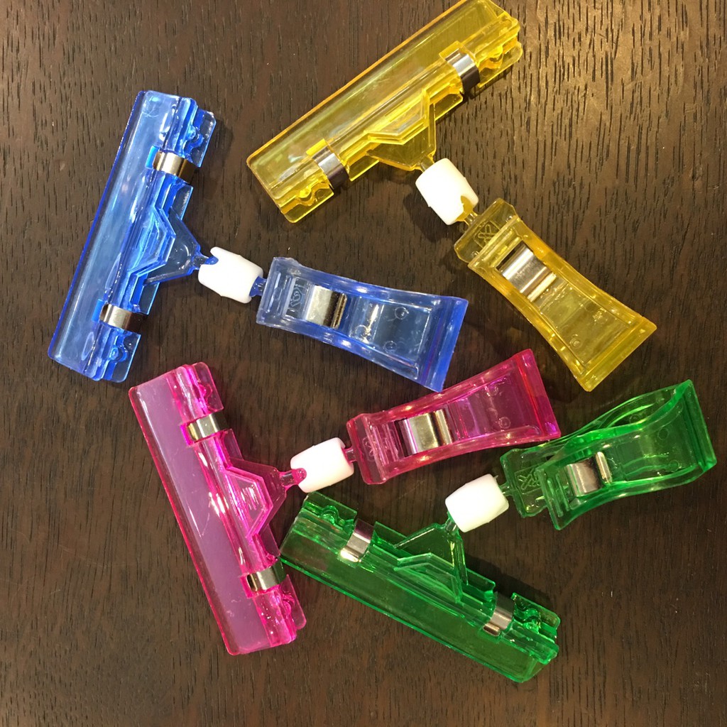 Akachan ที่หนีบป้ายราคา ขนาด 8*10.5 ซม. แพ็ค 5 ชิ้น - สีเหลือง