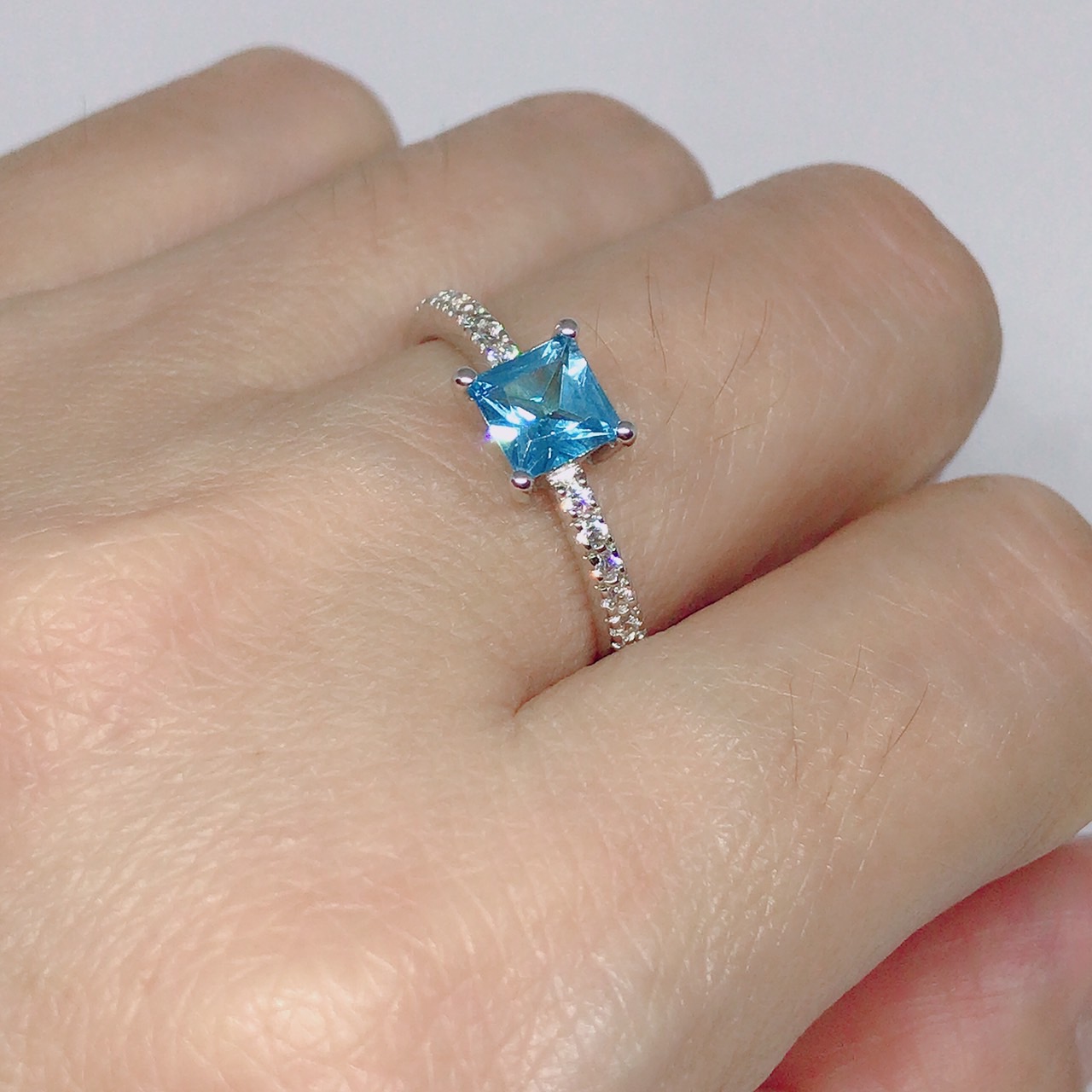 แหวนเงินแท้ พลอยบลูโทแพสแท้(ราศีธนู)