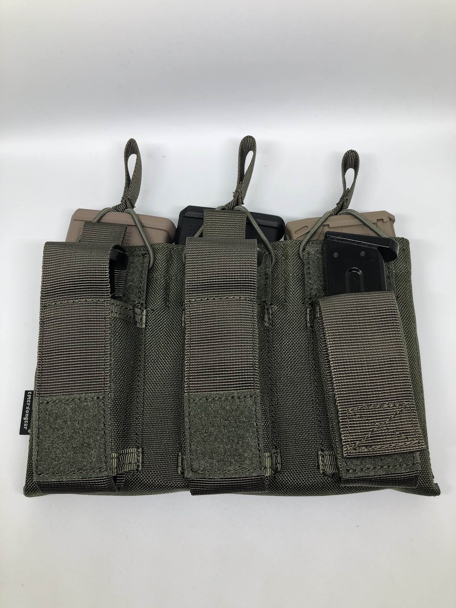 เพ้าแม็กกาซีน 5.56 Emerson 3 ช่อง 2 ชั้น ใส่ได้ 6 แม็ก