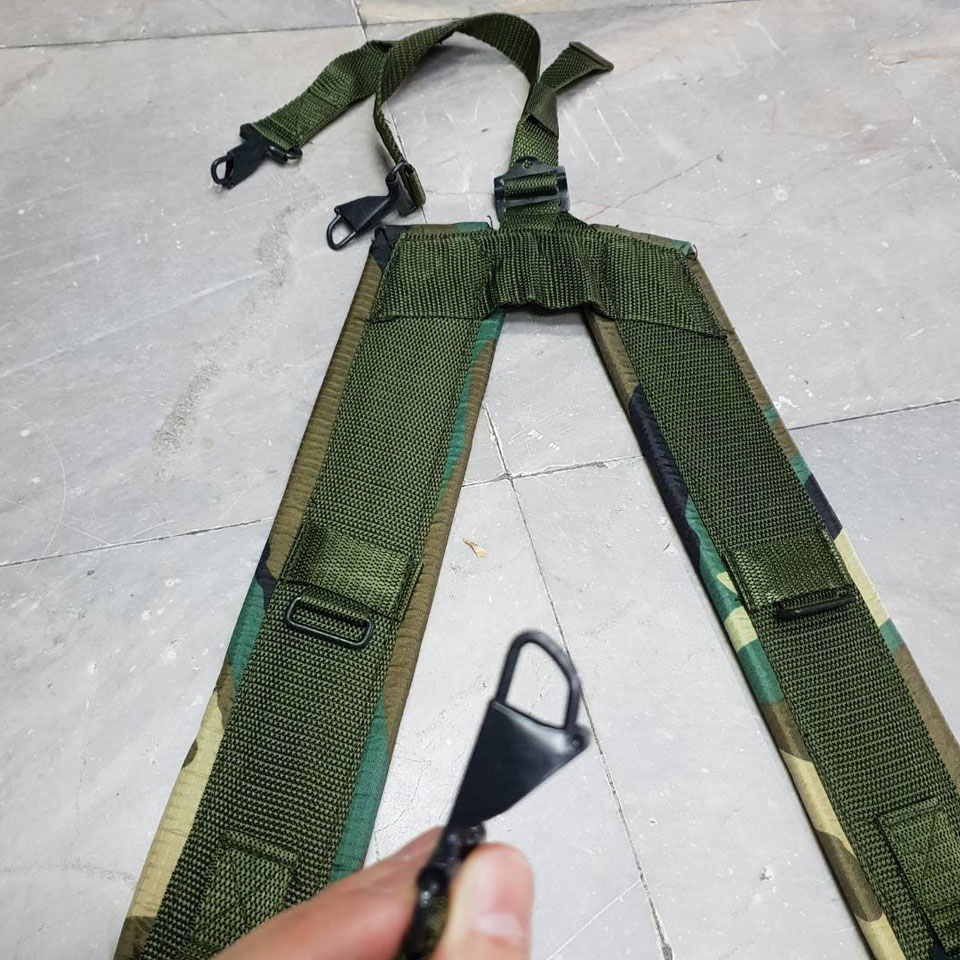 (SALE) สายโยงบ่า ลายพราง