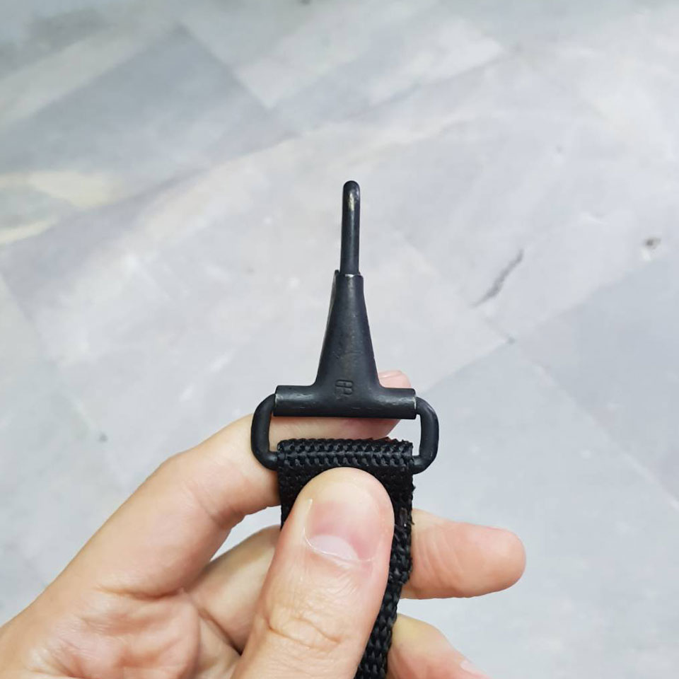 สายโยงบ่า US. (LBE LC-1)