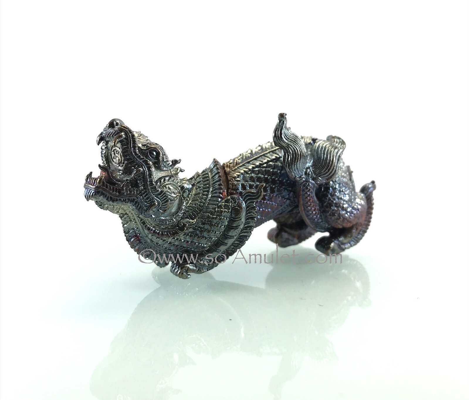 ตะกรุดมหารูด(สิงห์มอม)รุ่น เศรษฐีศรีสมุทร พระอธิการใจ วัดพระยาญาติ จ.สมุทรสาคร ปี 2558 เนื้อ สัมฤทธิ์ ตะกรุดเงิน จำนวนสร้าง 1,168ตัว พร้อมกล่องเดิม