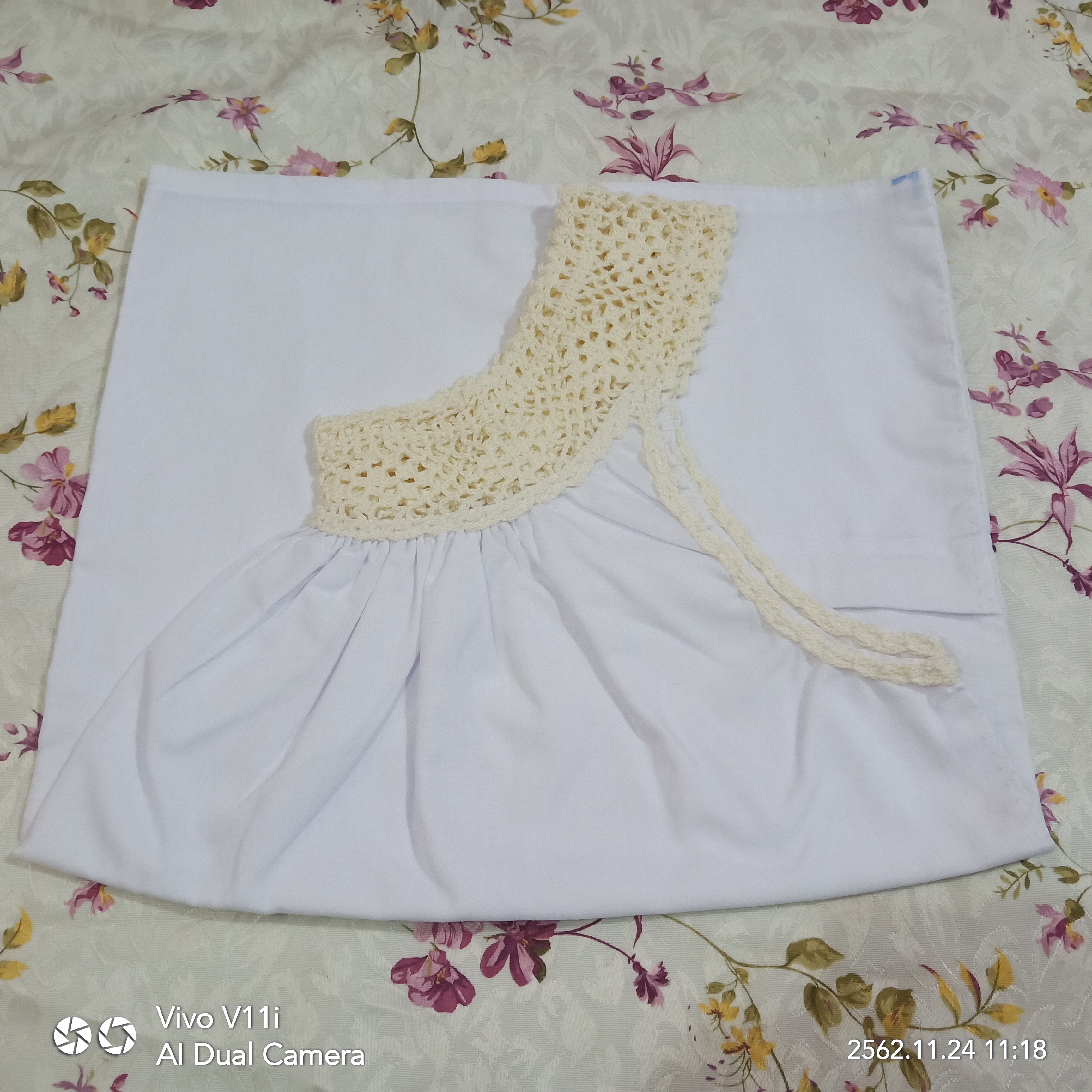 เสื้อคอกระเช้า-โครเชต์ใหญ่ L