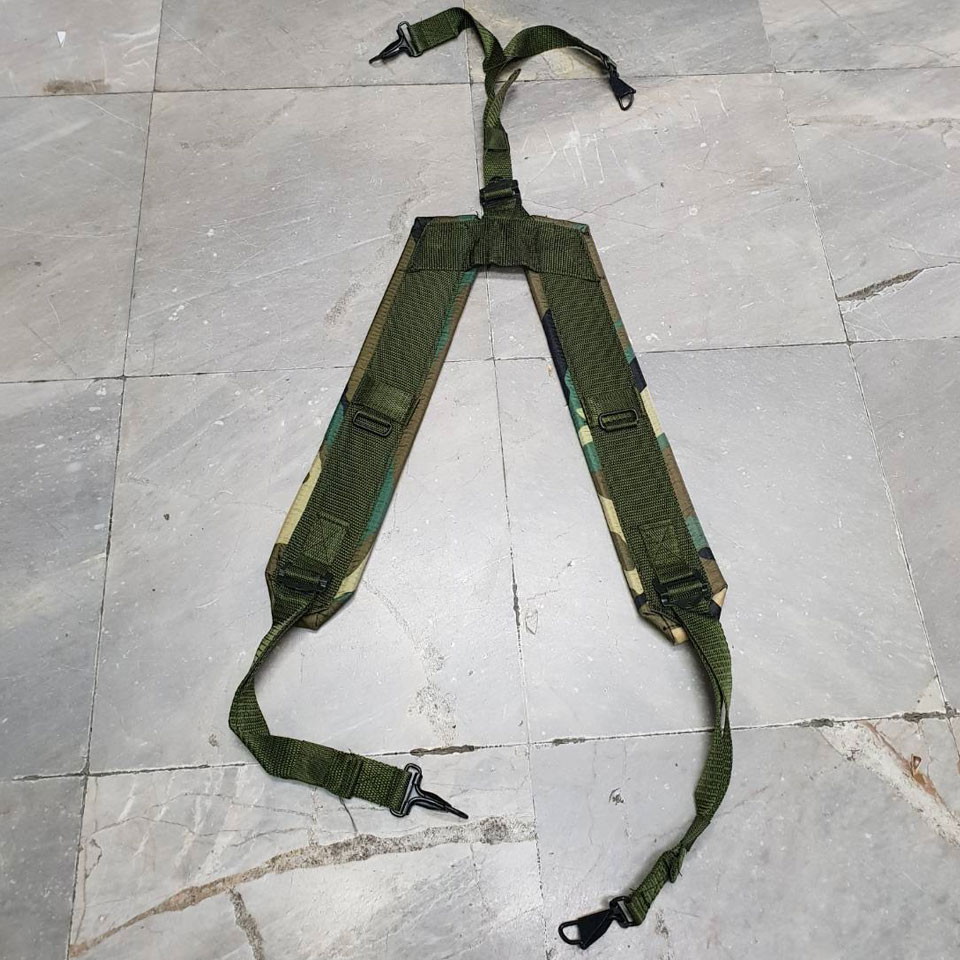 (SALE) สายโยงบ่า ลายพราง