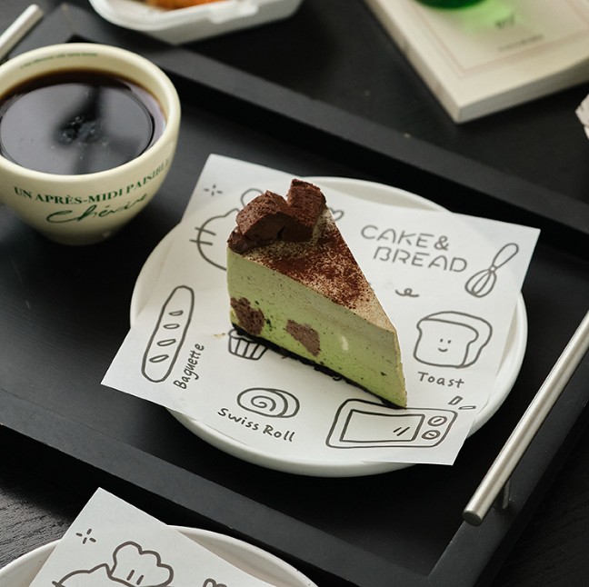 กระดาษไขรองอาหาร (Greaseproof paper) เคลือบกันน้ำ-น้ำมัน ขนาด 18x18 cm. (แพ็ค 98-100 ชิ้น)