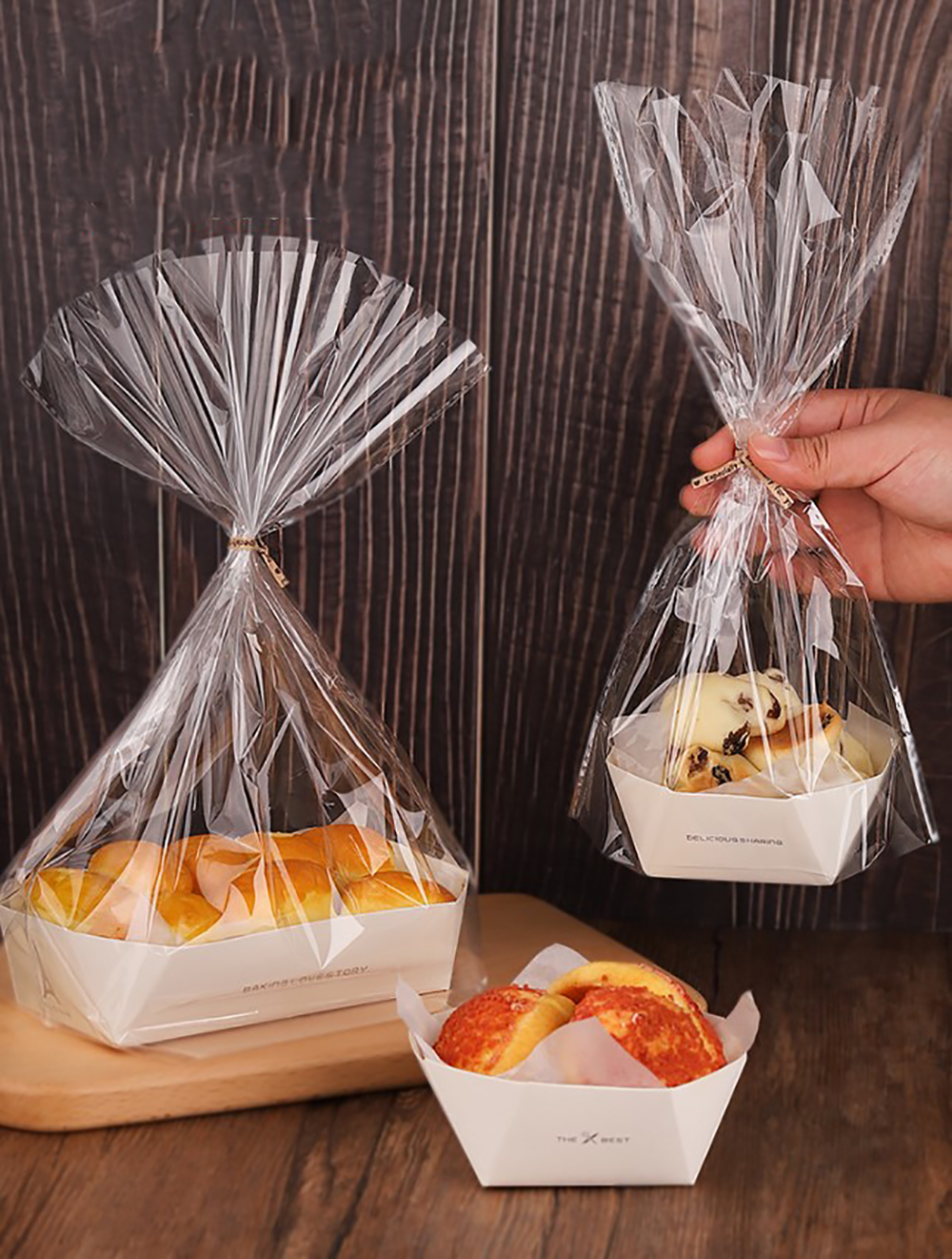 ถาดใส่ขนมพร้อมกระดาษรอง แพ็ค 50 ชิ้น