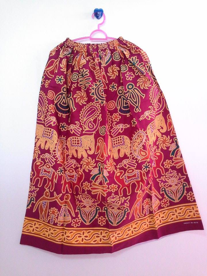 กระโปรงเอวยางยืด ยาว 40 นิ้ว Elastic Skirt Thai Sarong