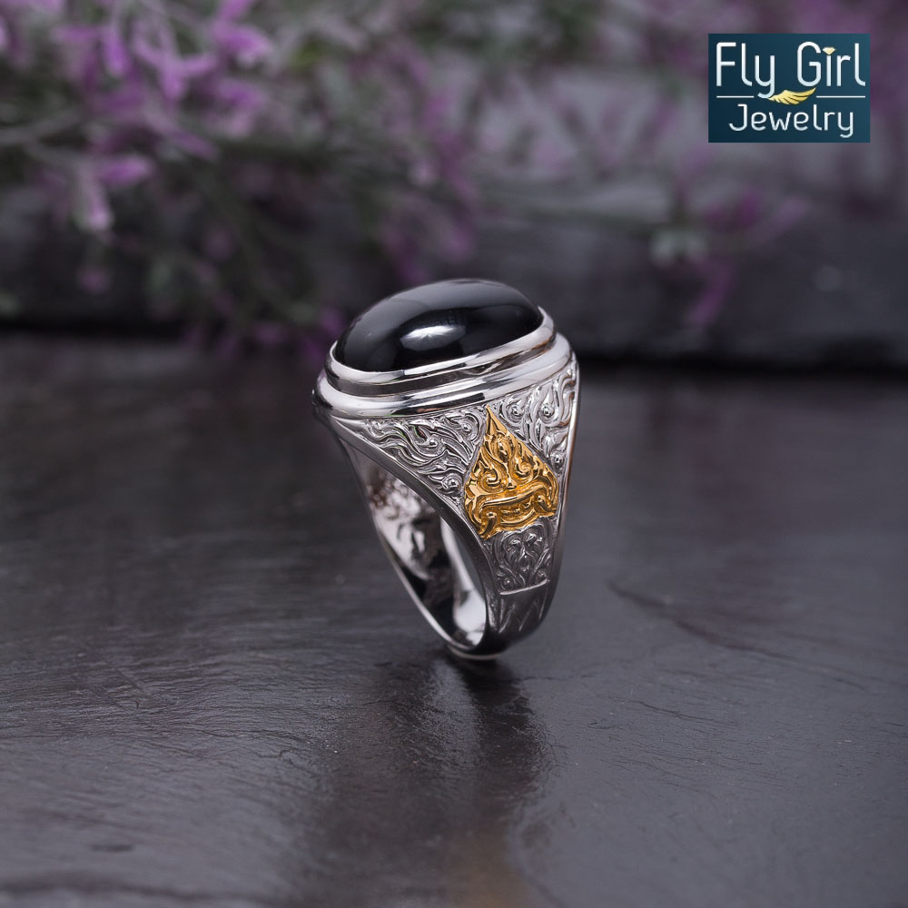 ใส่แหวนราหูนพสูรย์ เครื่องรางของขลังที่ติดตัวเราจะให้คุณเต็มที่ แหวนนพสูรย์ เทพผู้มีฤทธิ์ทั้ง ๙ จะเสริมกับเครื่องรางของขลัง และรูปรอย ลายสักทั้งปวงให้ เข้มขลังข้นขึ้น 100 % เต็ม และยังแพร่ไปคุ้มครองป้องกันดูแลรักษา ได้ถึงบริวาร