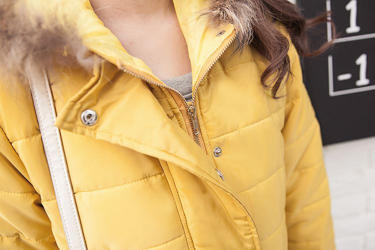 PreOrderคนอ้วน - เสื้อกันหนาวแฟชั่น ผ้าฝ้ายโพลิเอสเตอร์บุนวม ไม่หนามาก มีHood ขนเฟอร์ สีเหลือง