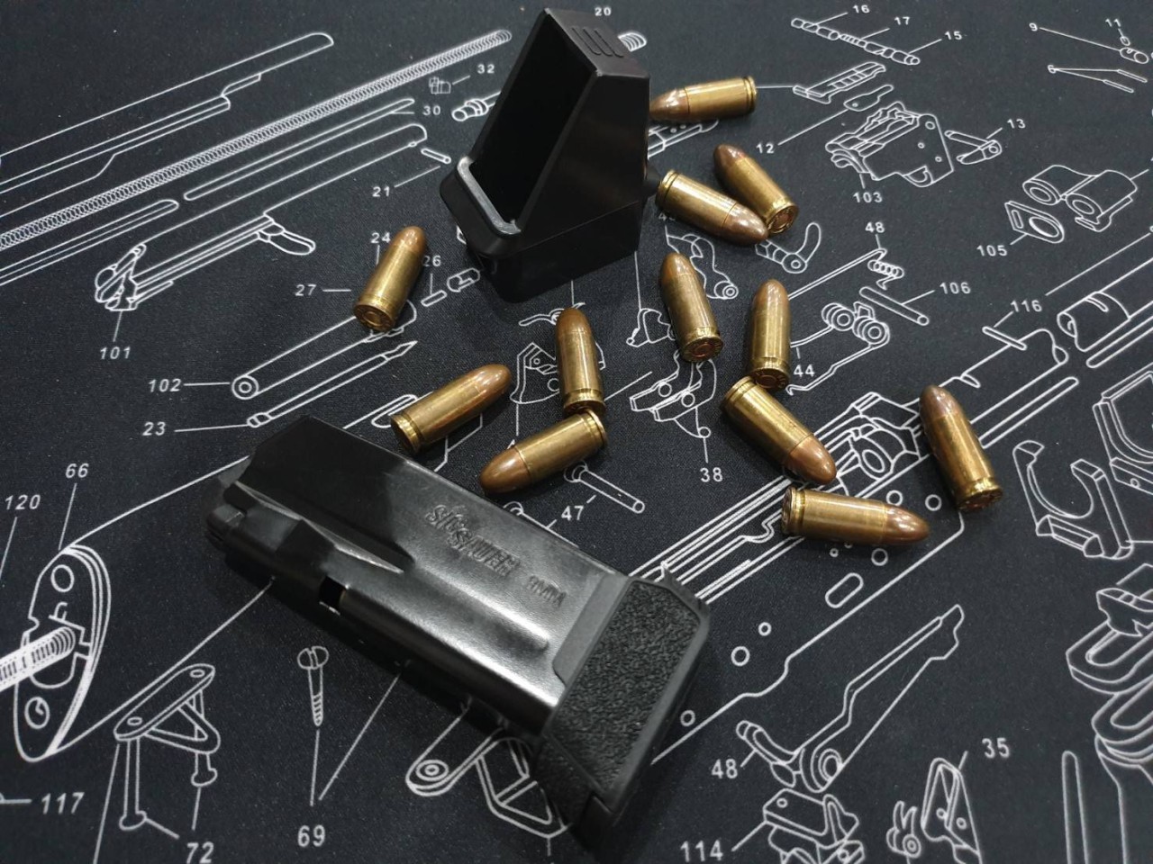 ตัวโหลดลูกปืน 9 มม. Sig P365 (Speed Loader)