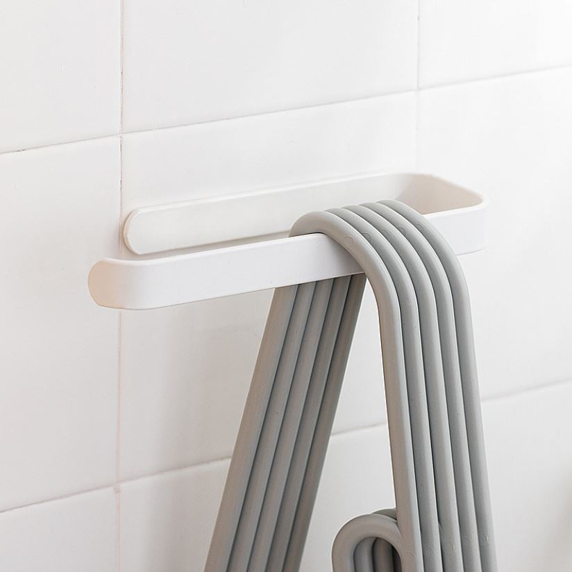 Akachan ขอแขวนไม้แขนเสื้อ - ถุงพลาสติก