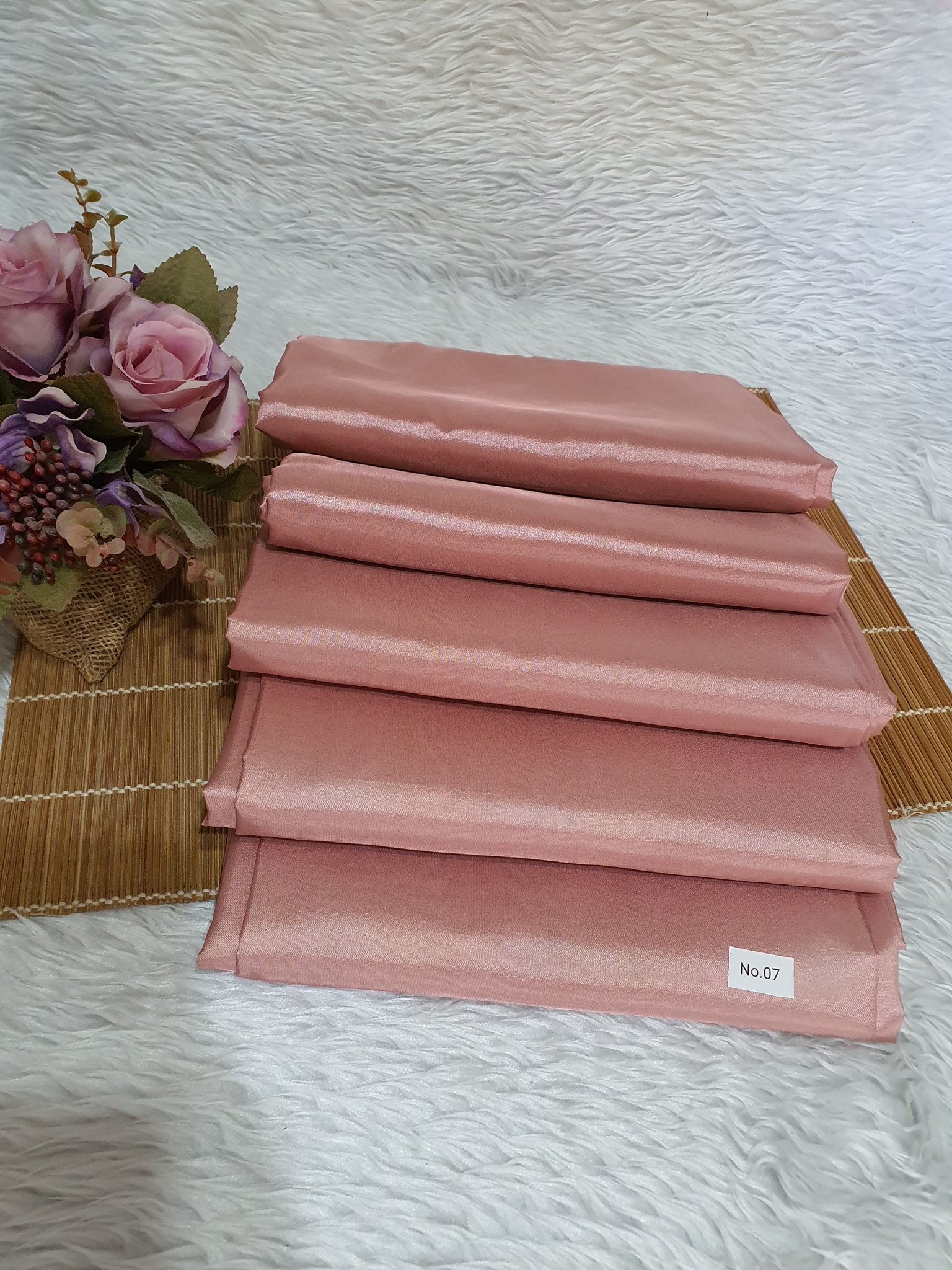 ผ้าไหมสังเคราะห์ทอเครื่องสีพื้น Plain Synthetic Silk
