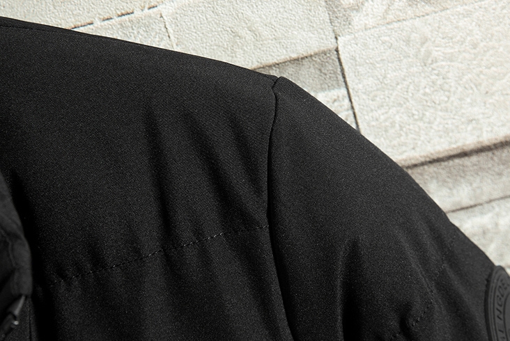 COM-002 เสื้อกันหนาวผู้ชาย บุนุ่น เรียบ เท่ สีดำ / ขาว / แดง / เขียวเข้ม