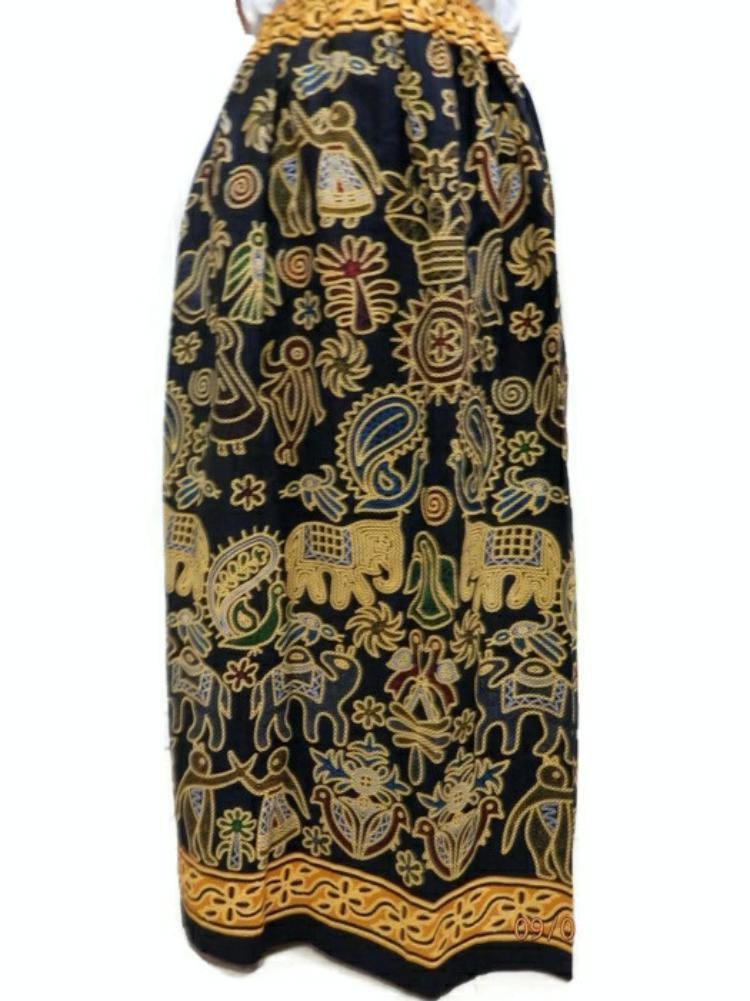 กระโปรงเอวยางยืด ยาว 40 นิ้ว Elastic Skirt Thai Sarong