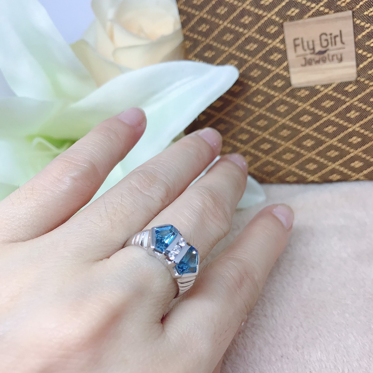 แหวนเงินแท้ พลอยบลูโทแพสแท้(ราศีธนู)