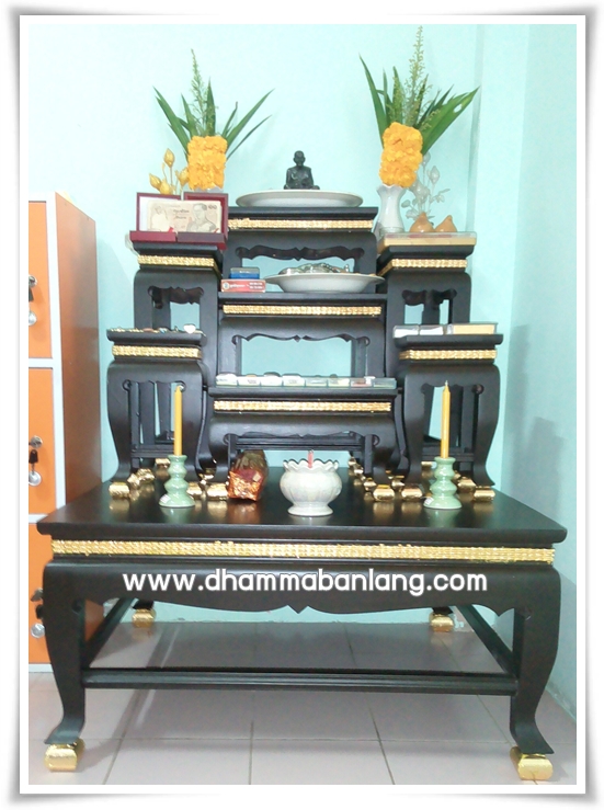 โต๊ะหมู่บูชา หมู่ 7 หน้า 6 มีแถบทอง ไม้เบญจพรรณ ขาสิงห์ สีโอ๊คด้าน