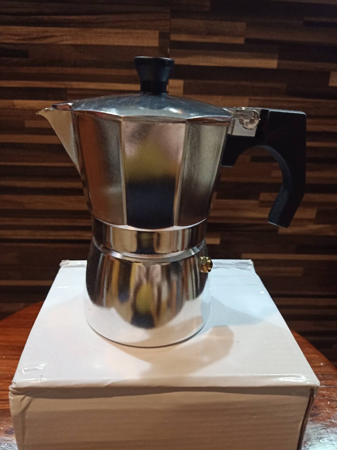 มอคค่าพอท (MOKA POT) หม้อต้มกาแฟ อลูมิเนียม 3 ถ้วย ก้นกลม หูหนา หักยาก รหัส 1686