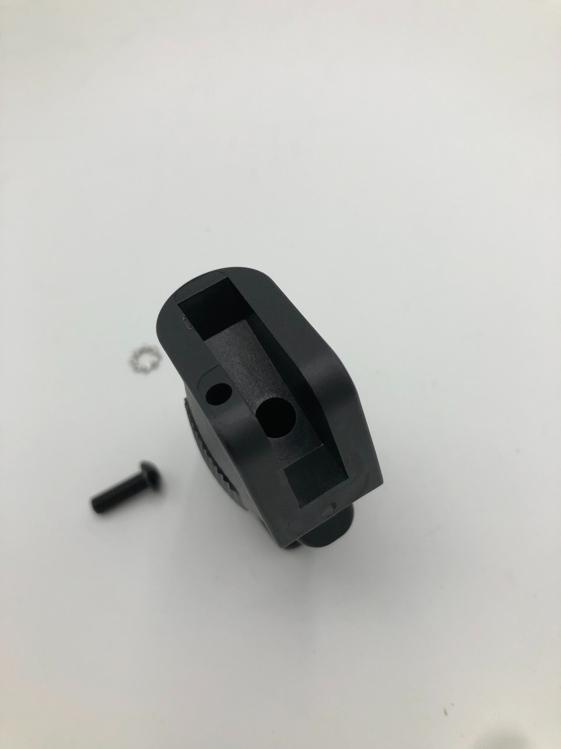 กริปมือหลัง ทรง M4A1