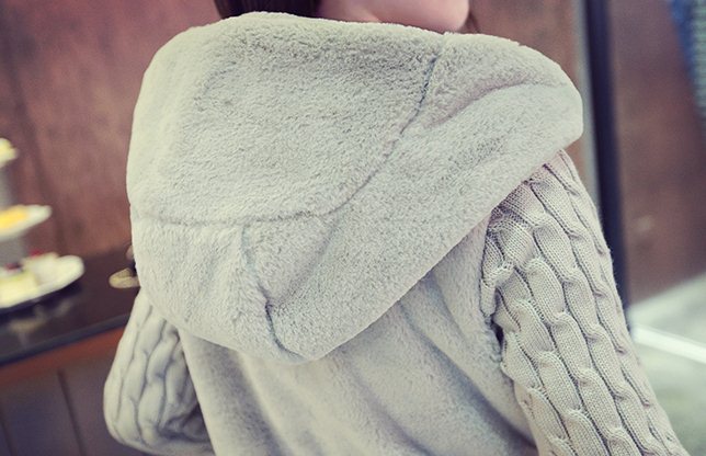 PreOrderคนอ้วน - เสื้อกันหนาวแฟชั่น ไซส์ใหญ่ คนอ้วน เสื้อกันหนาวไซส์ใหญ่ ผ้าถักไหมพรม+ผ้าหนังสัตว์ มี Hood สี : เทา / แอปริคอท