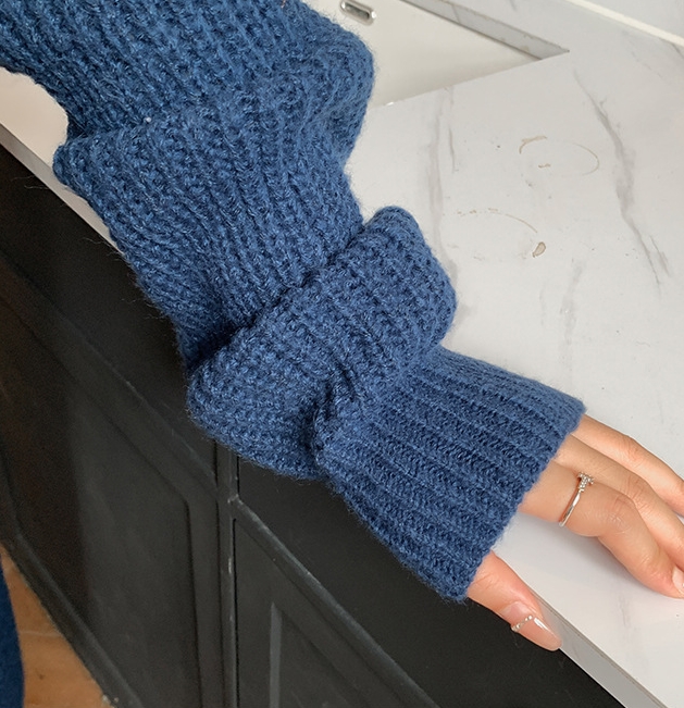 2324-0048 เดรสไหมพรมไซส์ใหญ่ มี Hood จ้า