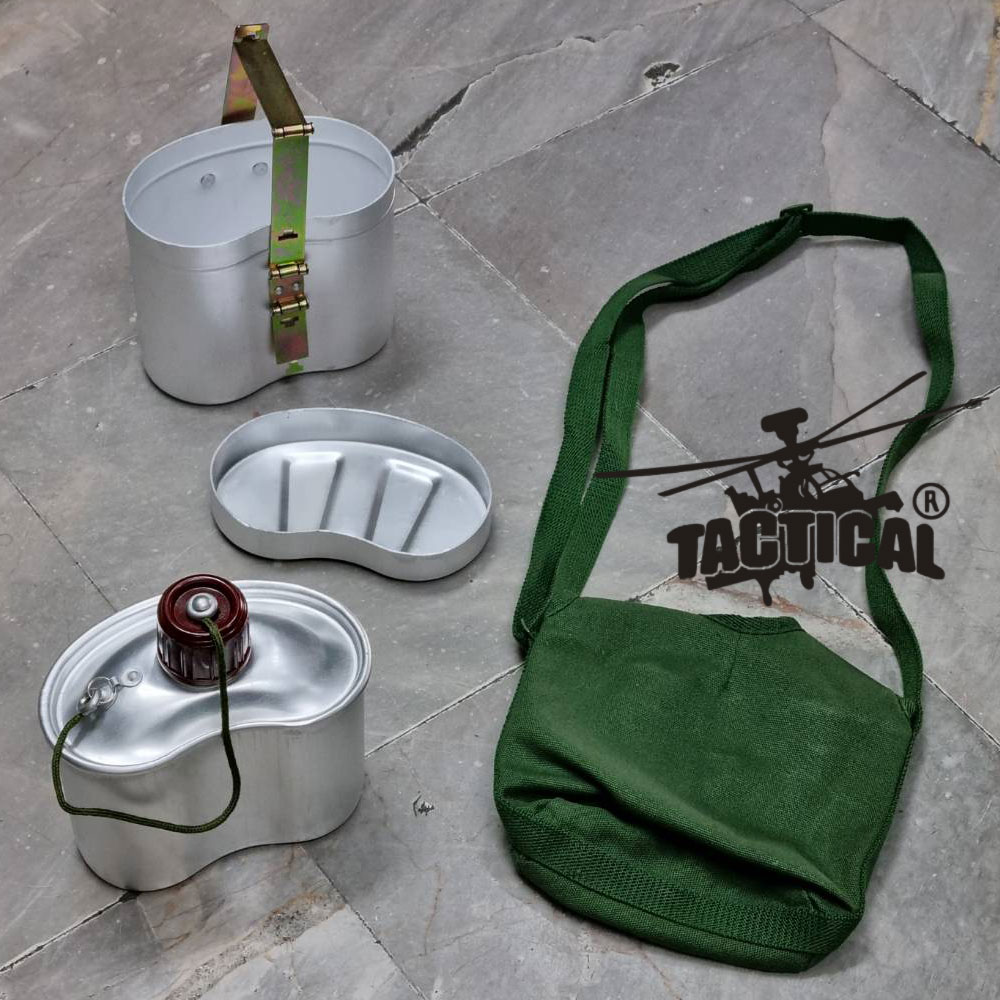 กระติกน้ำทหารอลูมิเนียม ทรงเหลี่ยม พร้อมปลอก