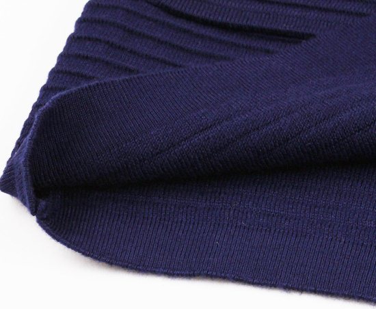 PreOrderคนอ้วน - เสื้อไหมพรมกันหนาวแฟชั่น ไซส์ใหญ่ คนอ้วน ผ้าไหมพรม ไม่หนา สี : แดง / ชมพู