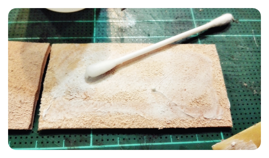 กาวขาวสูตรมิตรครอบครัว สูตรใหม่ 2023 เพิ่มปริมาณ คุ้ม++