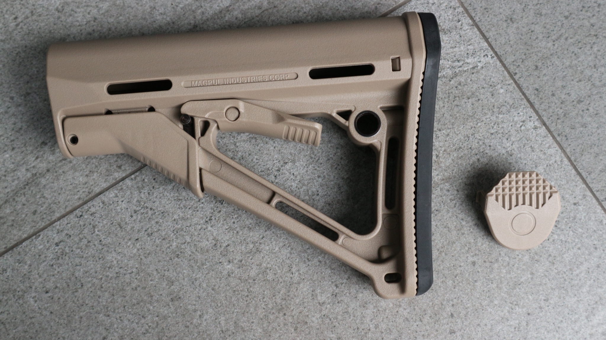 พานท้าย Magpul CTR