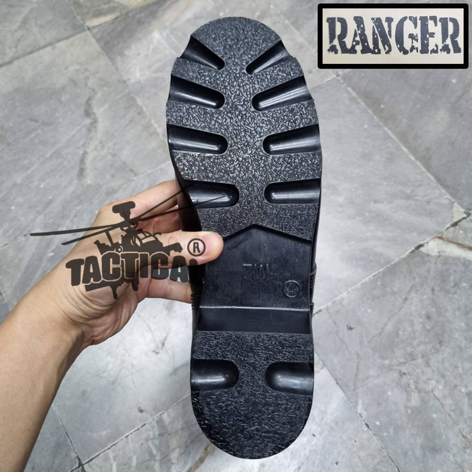 คอมแบท Ranger พื้น W (ตะขอ)