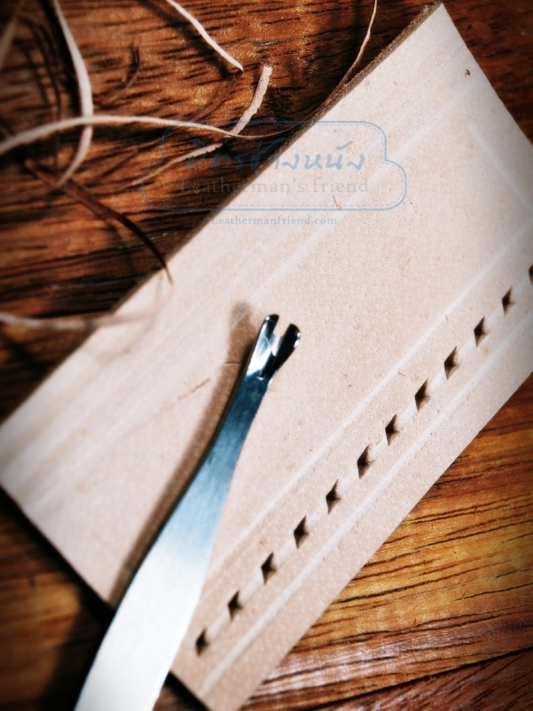 ไม้แคะหูรุ่นประหยัด แบบร่อง U