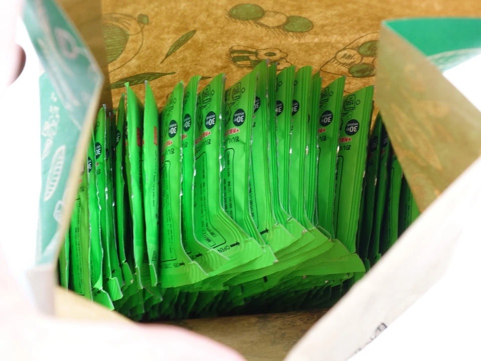 Itoen Oi Tea Green TeaMatcha1.8 g ชาเขียว ชนิด ชาขักซอง อีโตเอ็น ไอจิ โอฉะ มัจฉะ บรรจุแยกชิ้น พกพาสะดวก ดีต่อสุขภาพ