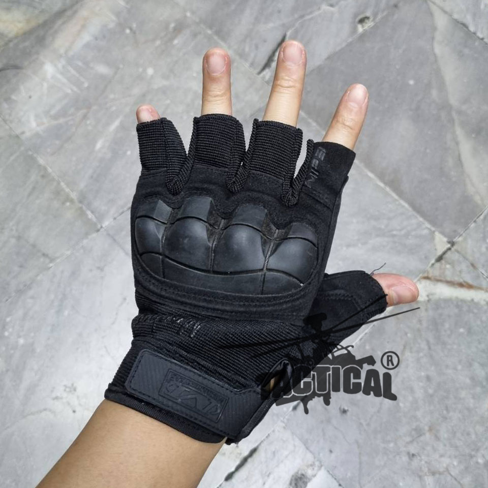 ถุงมือครึ่งนิ้ว Mechanix M-Pact 3