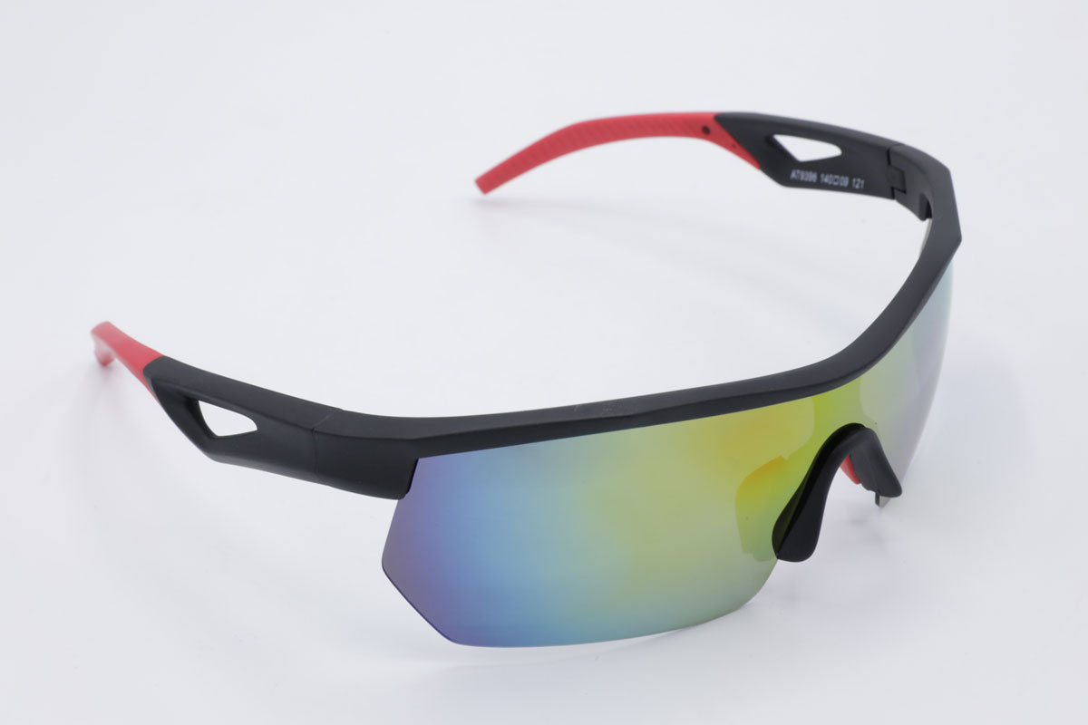 แว่นกันแดด เลนส์ Polarized ทรง Sport 1