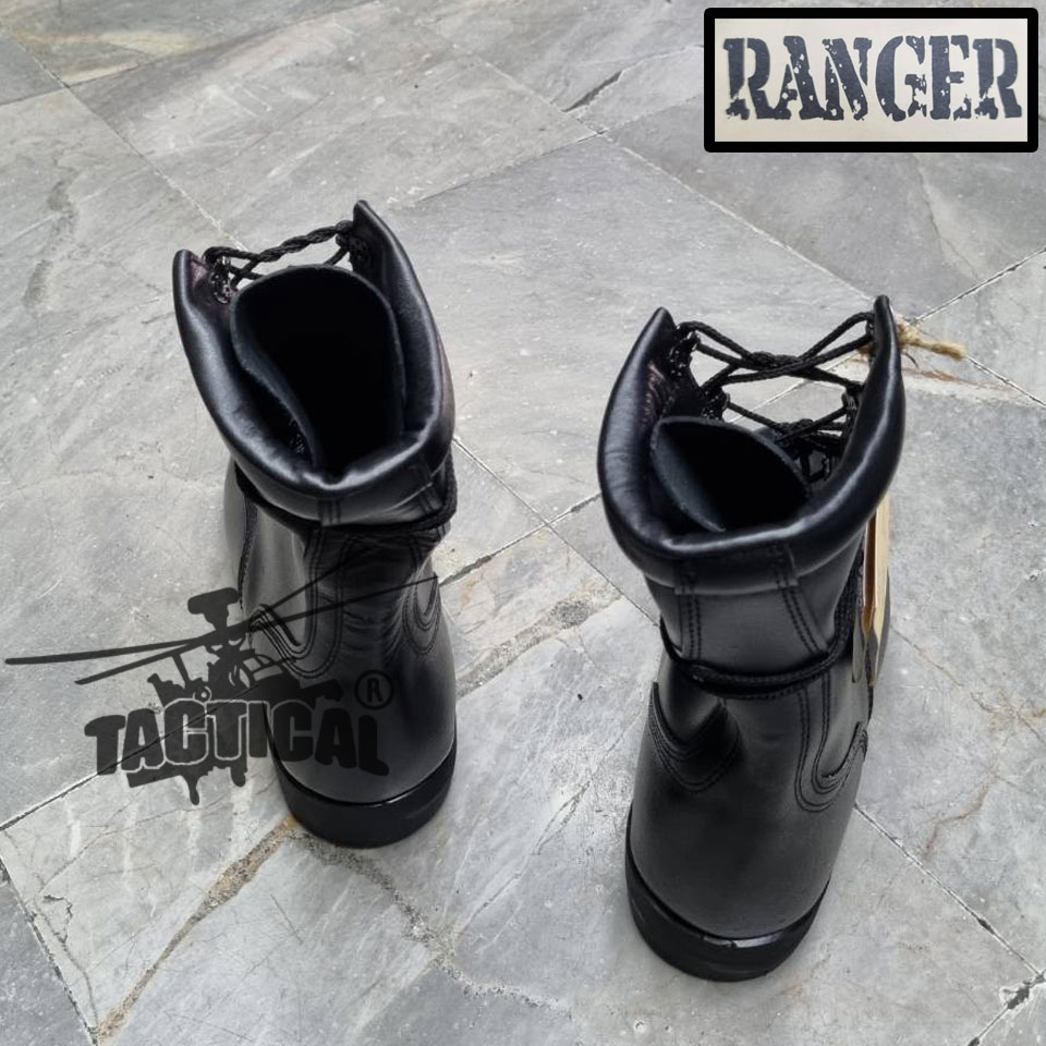 คอมแบท Ranger พื้น W (ตะขอ)