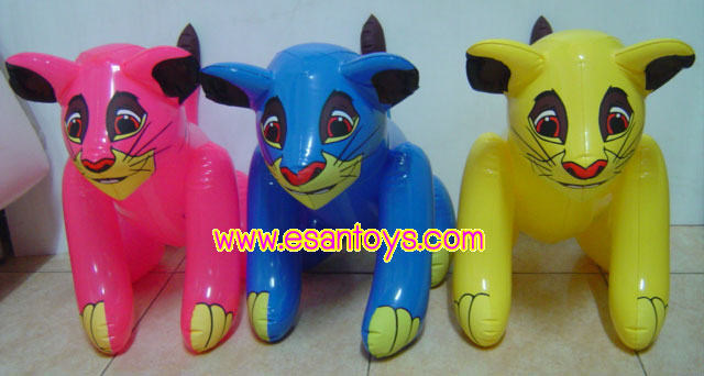 ลูกสิงห์โตเป่าลม