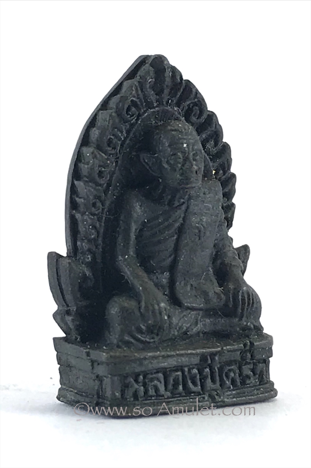 เหรียญหล่อกริ่งรูปเหมือน หลวงปู่คร่ำ วัดวังหว้า รุ่นสร้างเจดีย์ ปี 2537 พร้อมกล่องเดิม