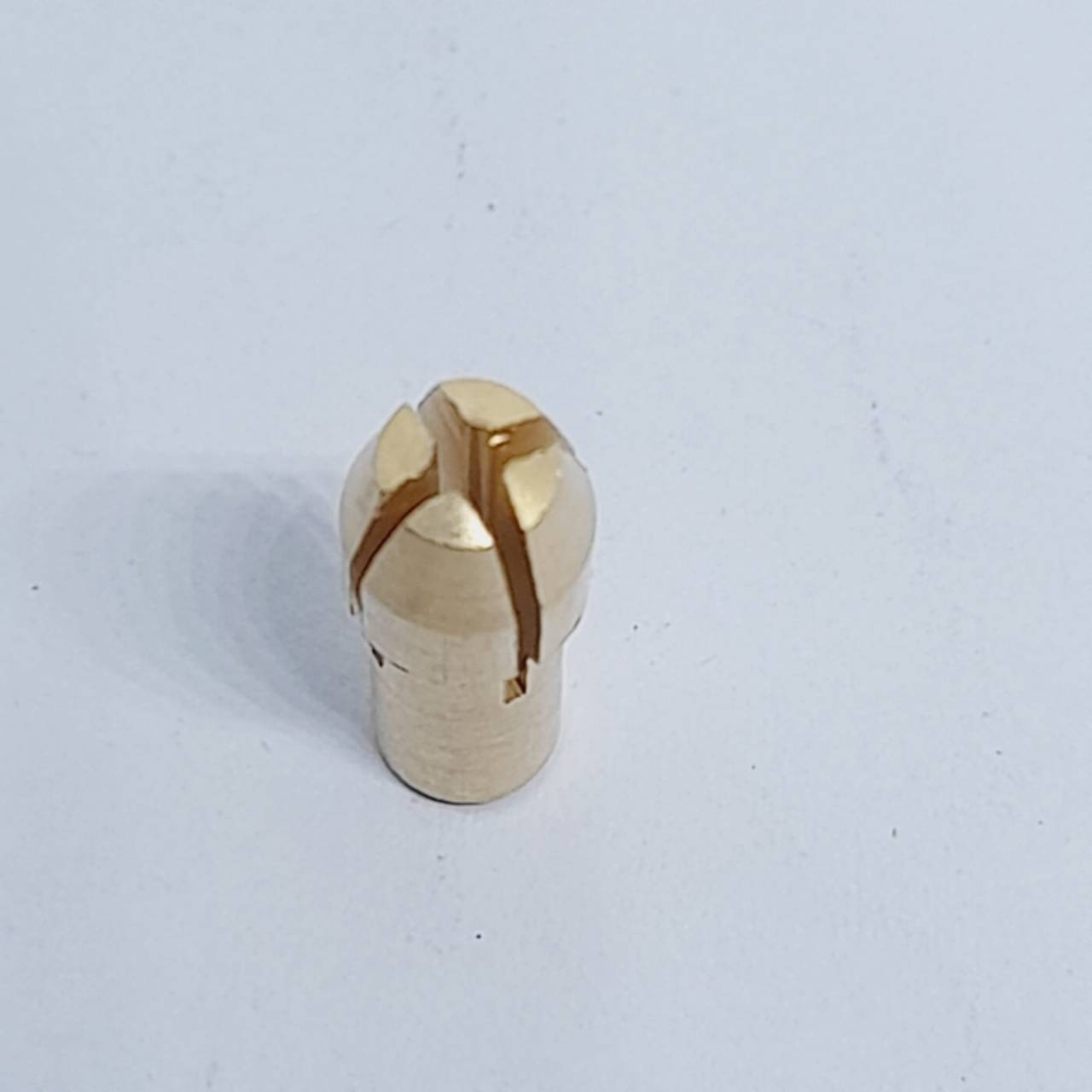 อะไหล่หัวจับก้านตีฟองนม ขนาด 1.5 มม.หนา 5 มม.สูง 18 มม. ทองเหลือ เสียบก้านตีฟองนม รหัส 2407