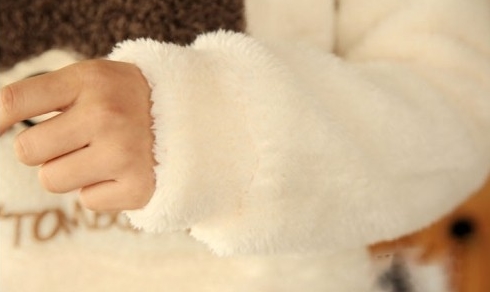 Pre Order - เสื้อกันหนาวแฟชั่นเกาหลี ผ้าขนสัตว์เกาหลี ลายการ์ตูนน่ารักหลายลาย มีกระเป๋าด้านหน้า : ลายลิง / ลายหมีแพนด้า / ลายหัวระเบิด / ลายกระต่าย / ลายมิกกี้