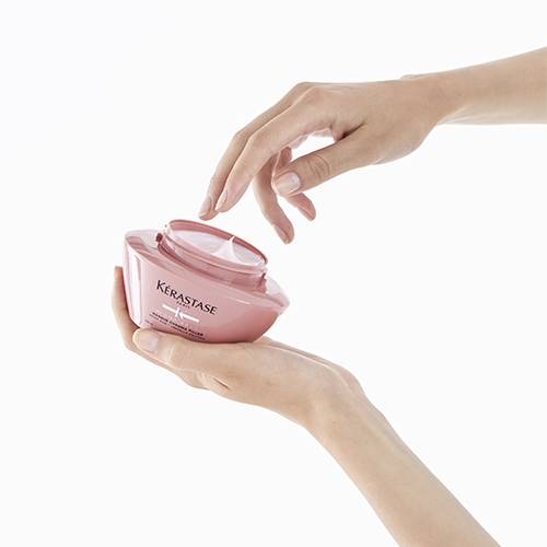 Kerastase Masque Chroma Filler 200g เคเรสตาส โครมา แอบโซลู มาส์ก โครมา ฟิลเลอร์ มาส์กบำรุงผมเสริมความแข็งแรง ปรับลดเม็ดสีแดงของผมทำสี