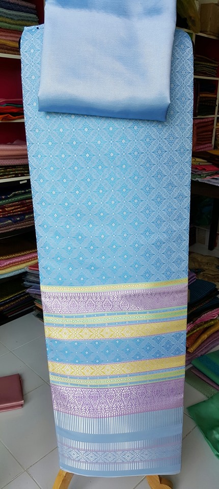 ผ้าไหมสังเคราะห์จัดชุด สีฟ้า