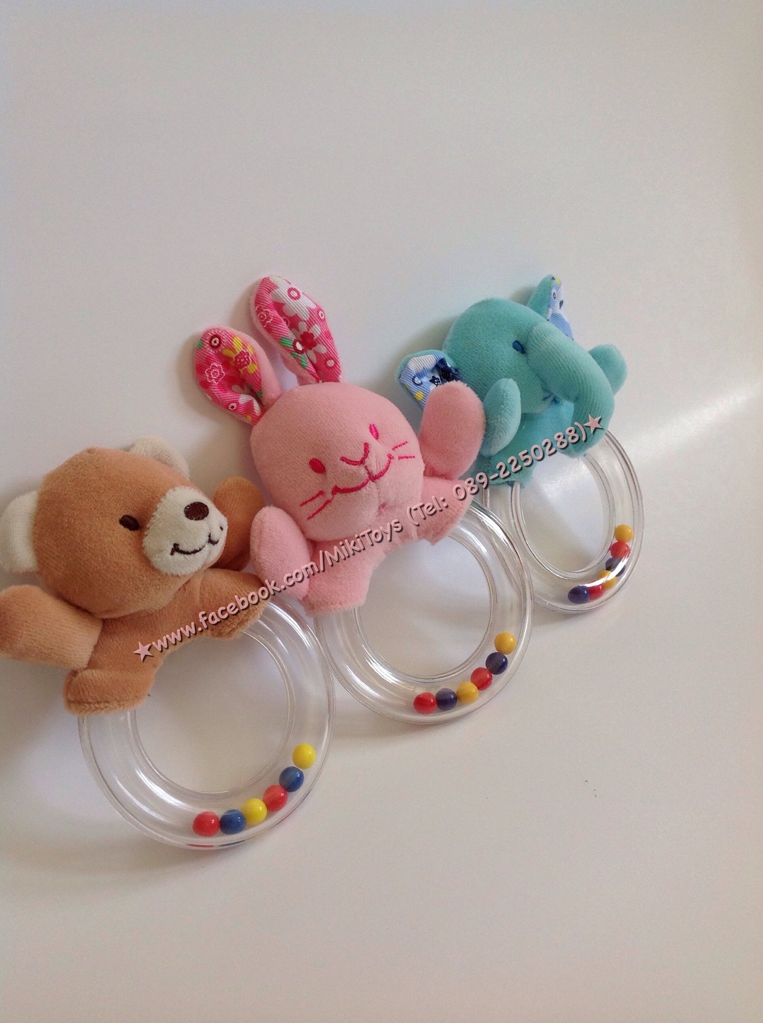 ห่วงเขย่ามือ Carter's น่ารักฝุดๆ 1เซตมีสามชิ้นค่ะ*ส่งฟรีค่ะ^^