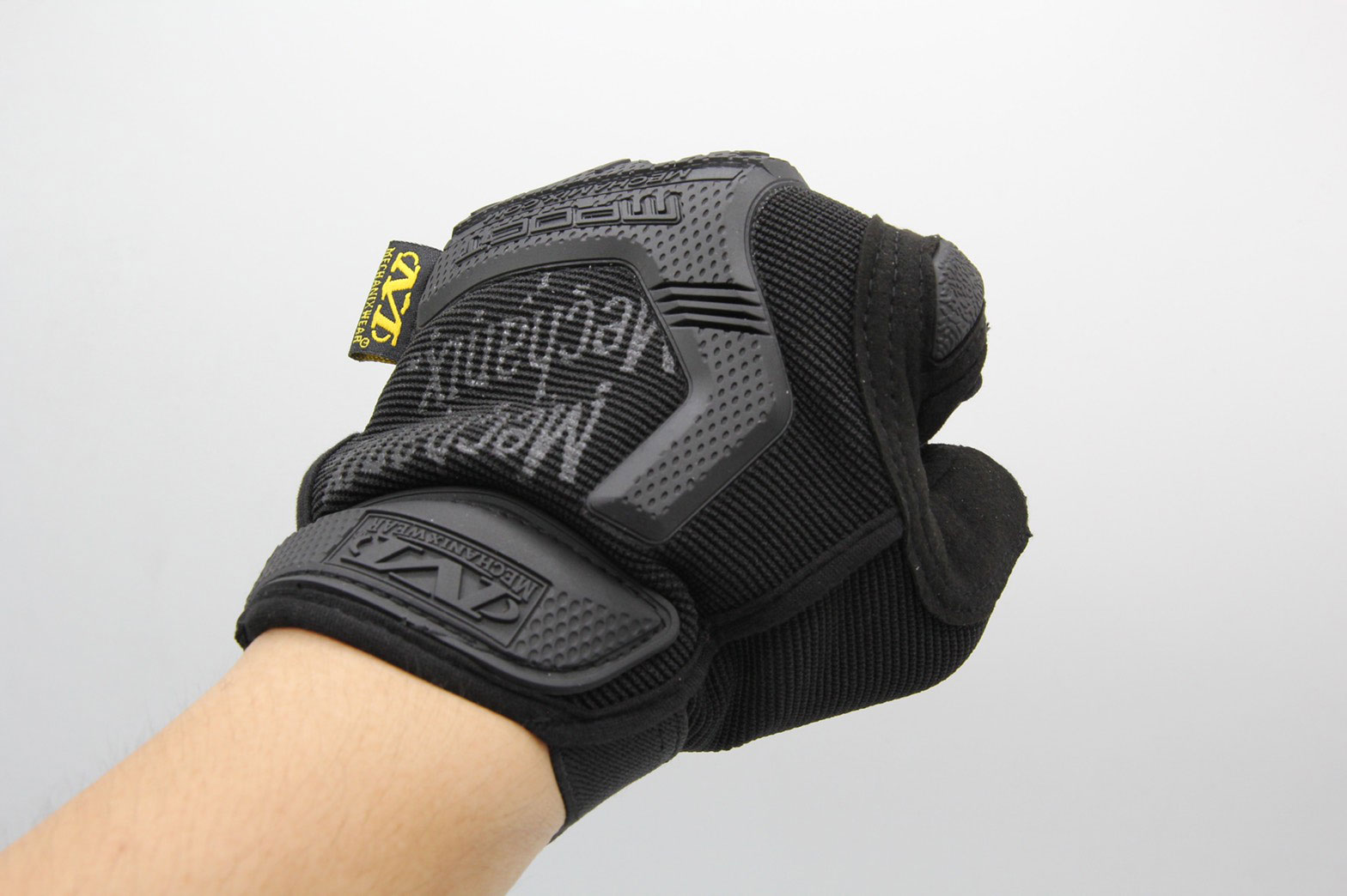 ถุงมือครึ่งนิ้ว Mechanix รุ่น M-Pact