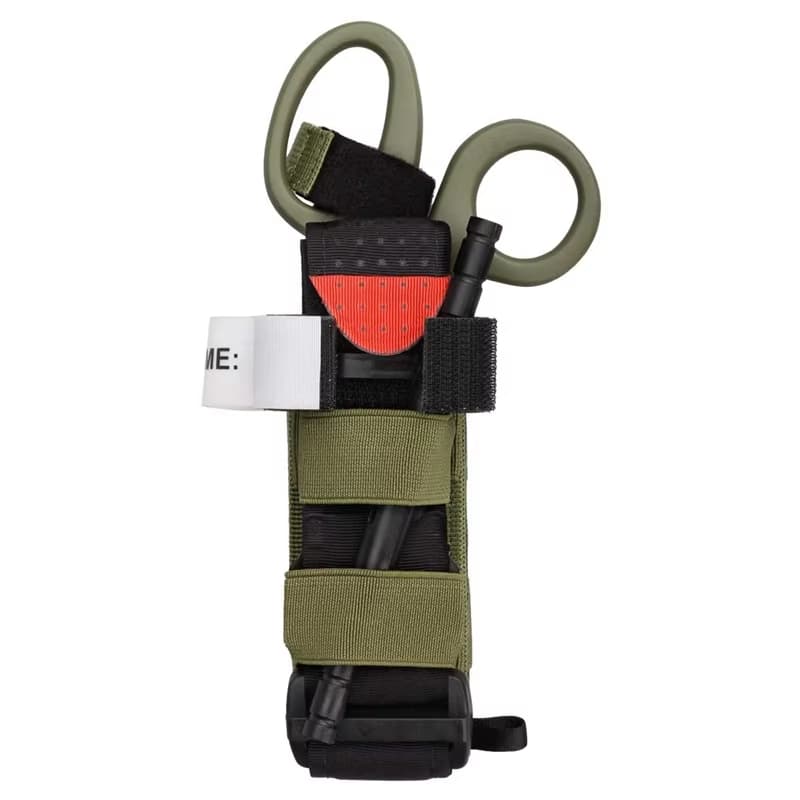 เพ้าผ้าใส่สายห้ามเลือด และกรรไกรสนาม แบบเปลือย