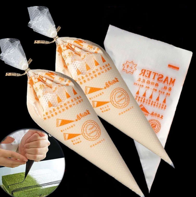 ถุงบีบครีมสามเหลี่ยม (Piping Bags) แพ็ค 100 ชิ้น (เฉพาะถุงบีบ)