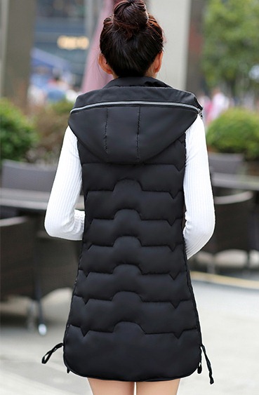 Pre-LD015 - Preเสื้อกันหนาว - เสื้อกั๊กกันหนาว อีกแบบ มี Hood สี : เหลือง / ดำ / เทา / แดง / เบจ / เขียวเข้ม / น้ำเงิน / เขียวทหาร