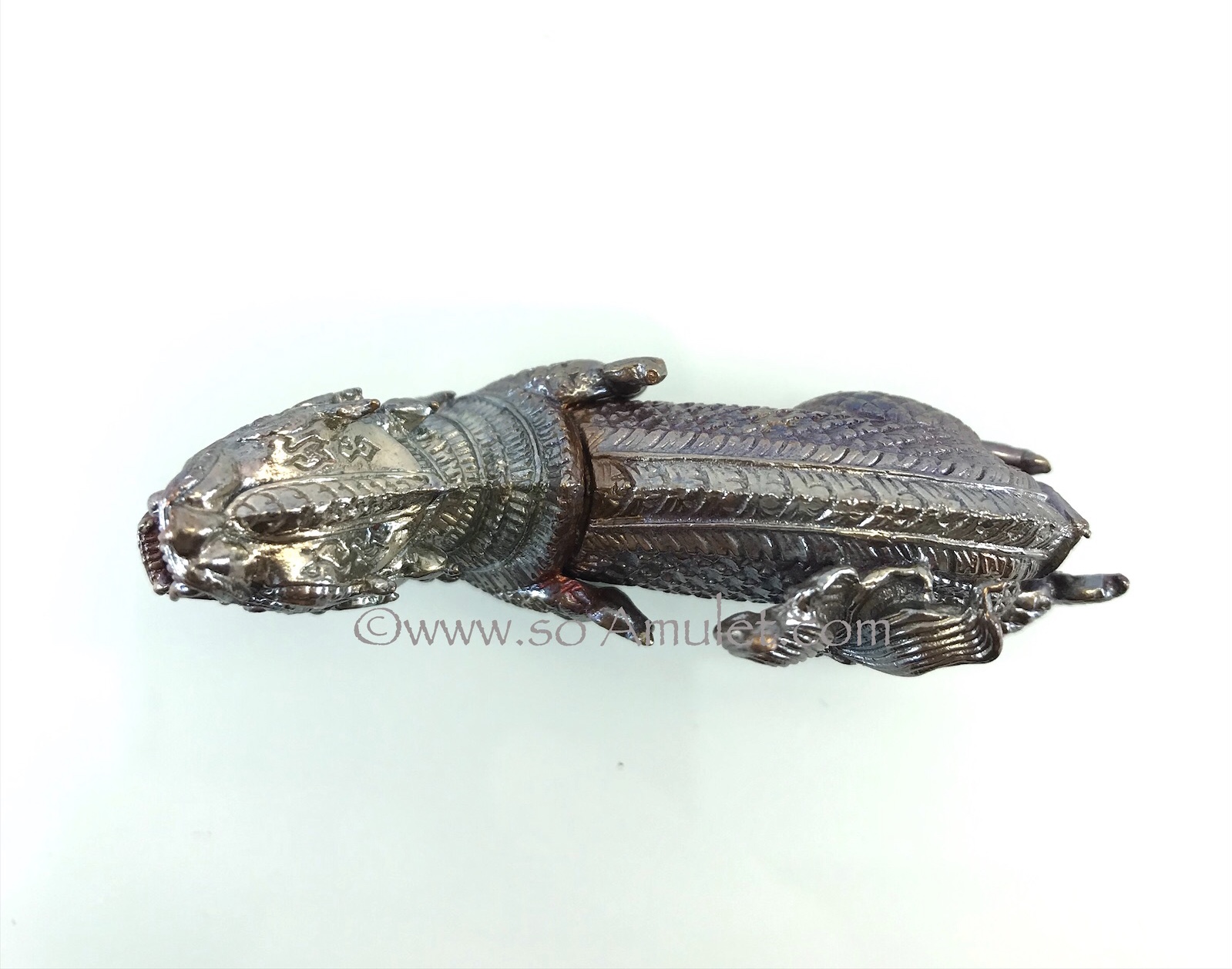 ตะกรุดมหารูด(สิงห์มอม)รุ่น เศรษฐีศรีสมุทร พระอธิการใจ วัดพระยาญาติ จ.สมุทรสาคร ปี 2558 เนื้อ สัมฤทธิ์ ตะกรุดเงิน จำนวนสร้าง 1,168ตัว พร้อมกล่องเดิม